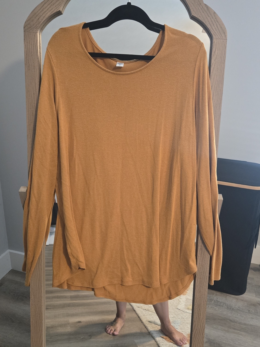 Old Navy Women's Long-Sleeve Top in Mustard